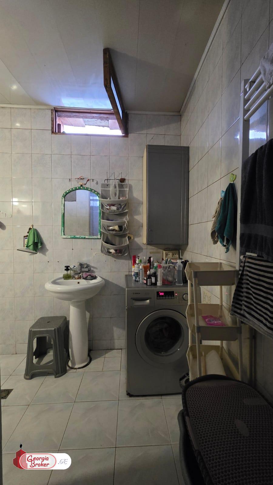 old repaired 4-room house for sale